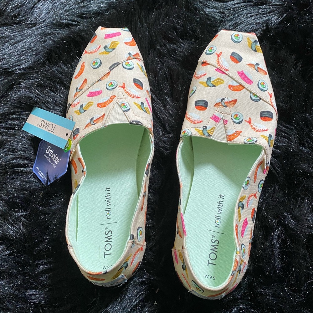 Toms Alparagata slip on shoes size 9.5